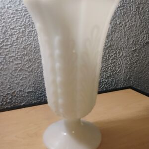Vintage Mill Glass Vase Fern Plant Design 9"‎ Ht EO Brody M5200 Cleveland Ohio